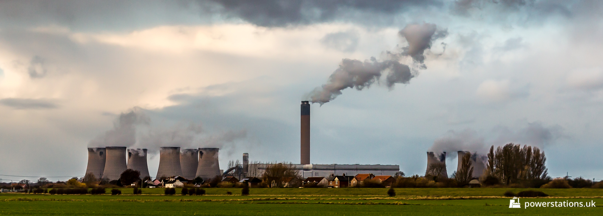Drax Power Station, viewed from the east